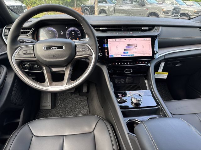 New 2026 Jeep Grand Cherokee Limited AWD/4WD image 23