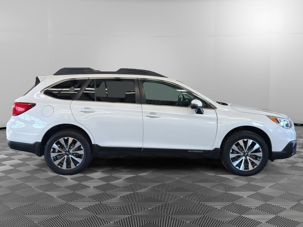 Used 2017 Subaru Outback 2.5i Limited AWD/4WD image 5
