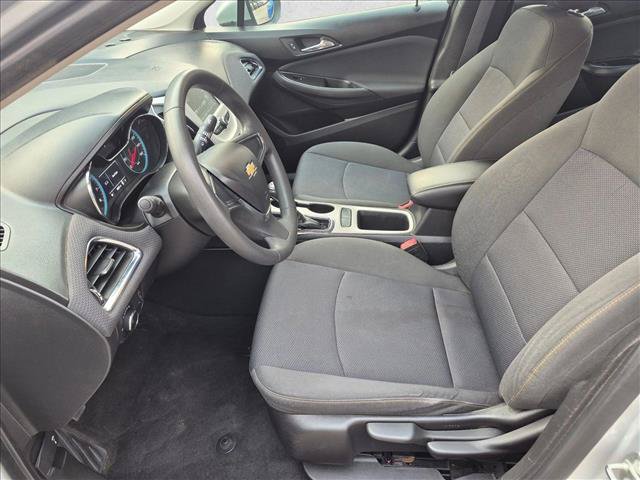 Used 2018 Chevrolet Cruze LS FWD image 15