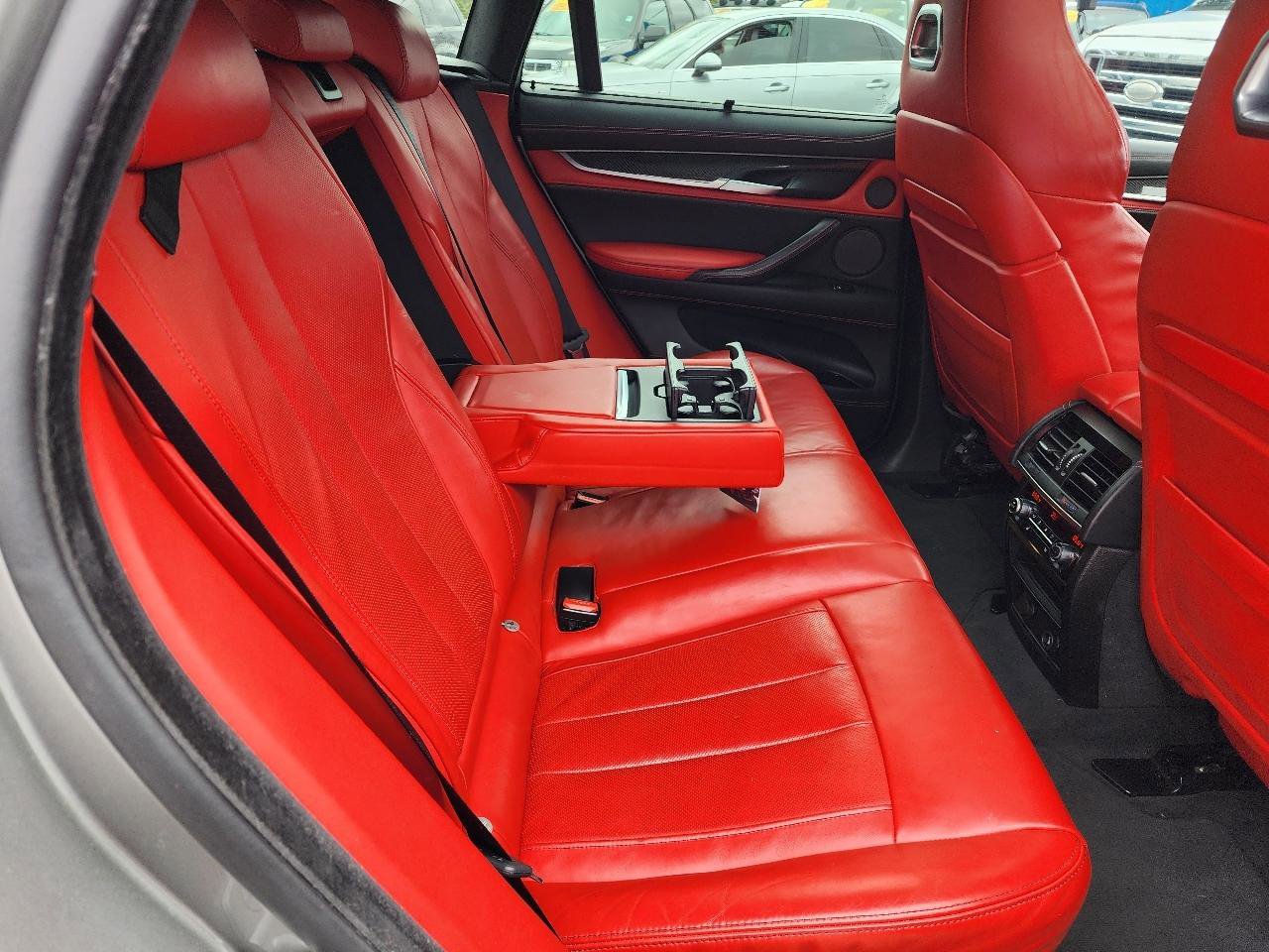 Used 2015 BMW X6 M AWD/4WD image 27