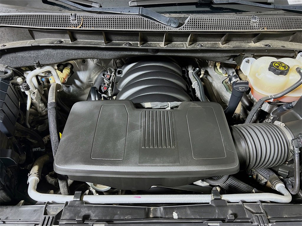 Used 2023 Chevrolet Suburban Premier image 29