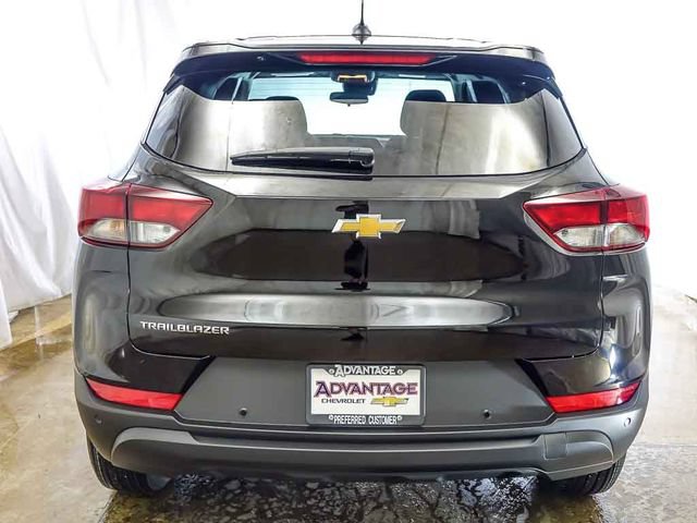 New 2026 Chevrolet TrailBlazer LS w/ LS Convenience Package FWD image 6