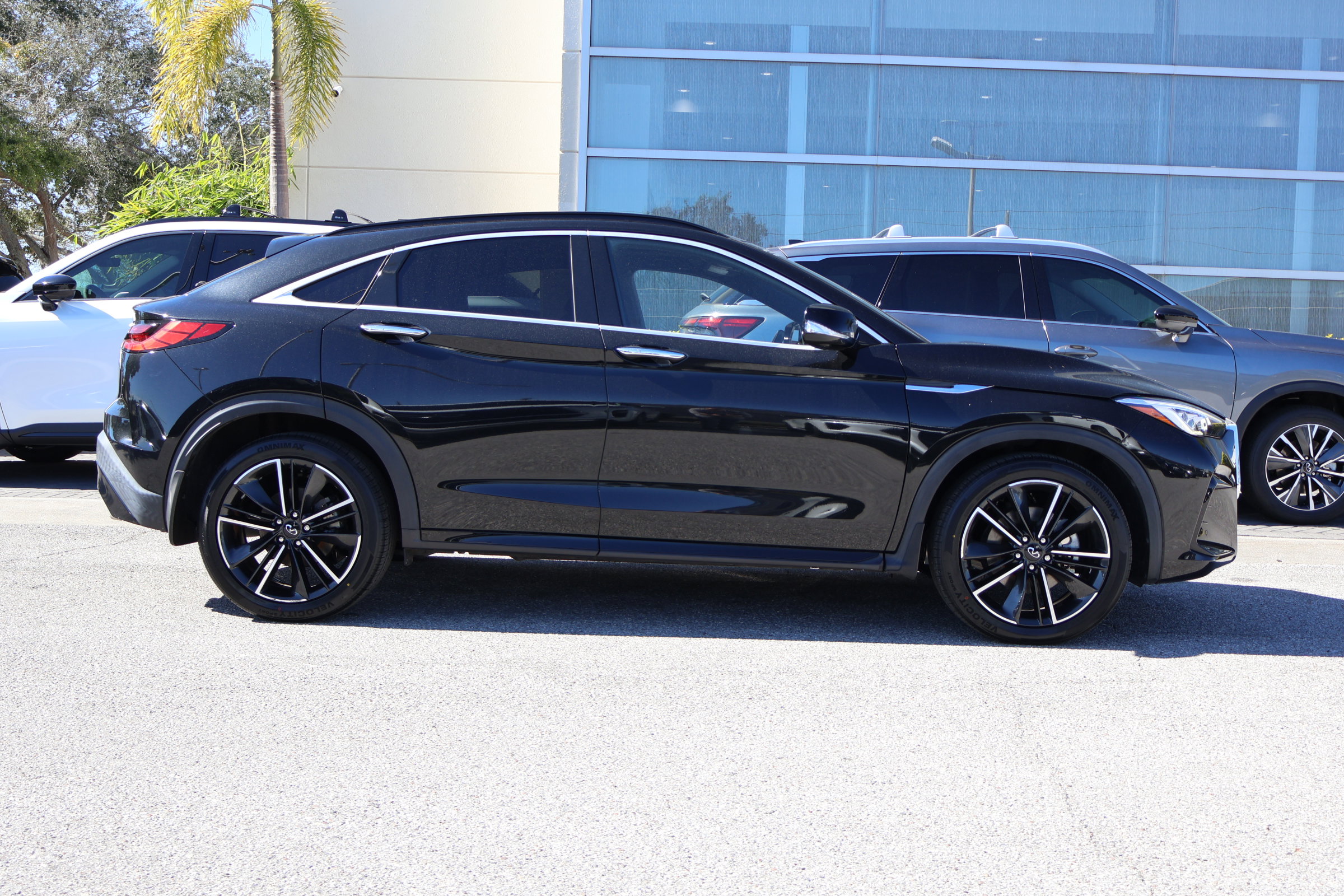 Certified 2022 INFINITI QX55 Essential w/ Proassist Package image 11