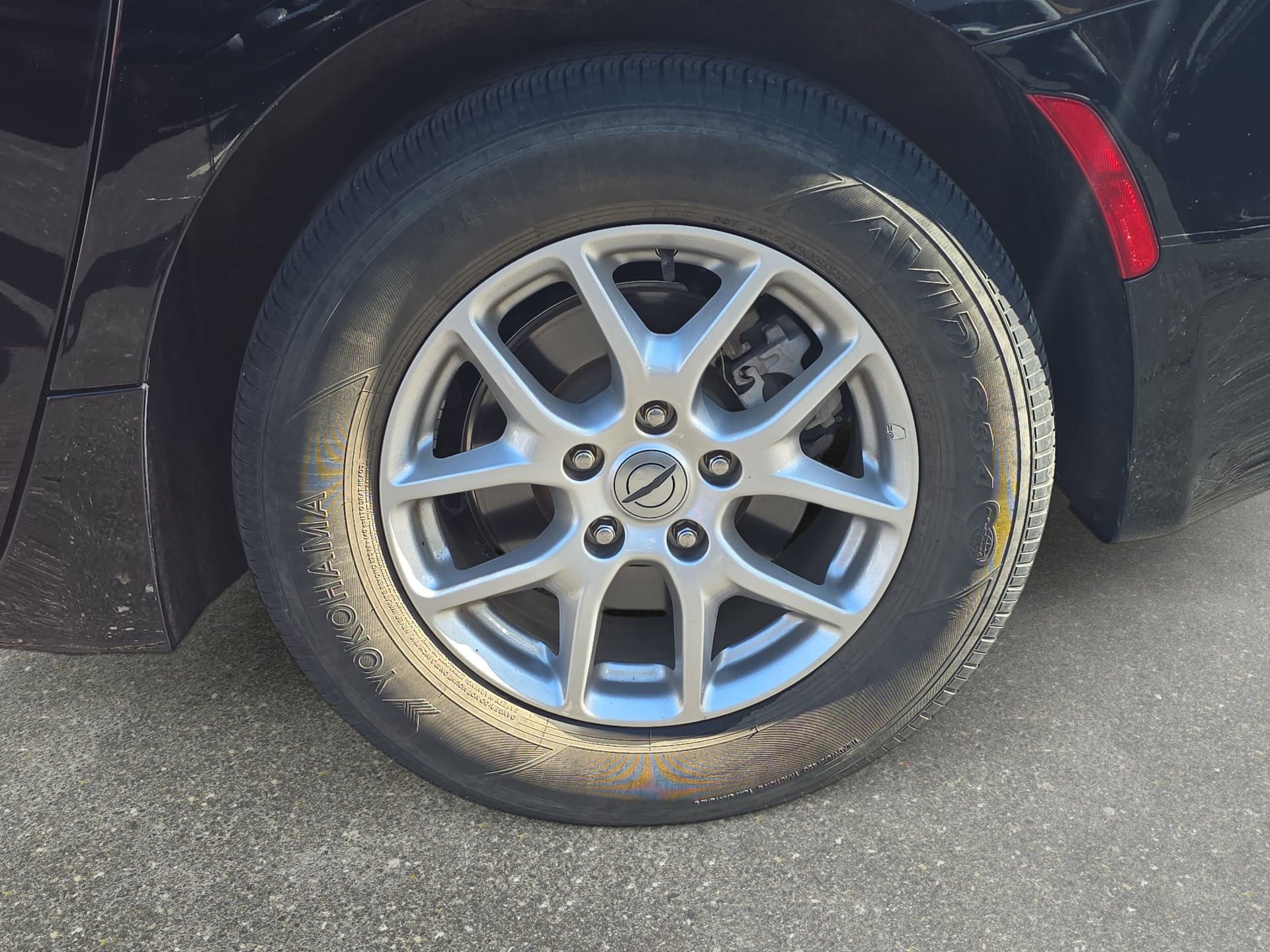 Used 2024 Chrysler Pacifica Touring-L image 32