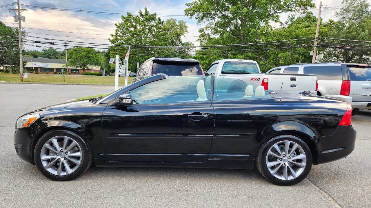Used 2012 Volvo C70 T5 w/ Climate Pkg image 9