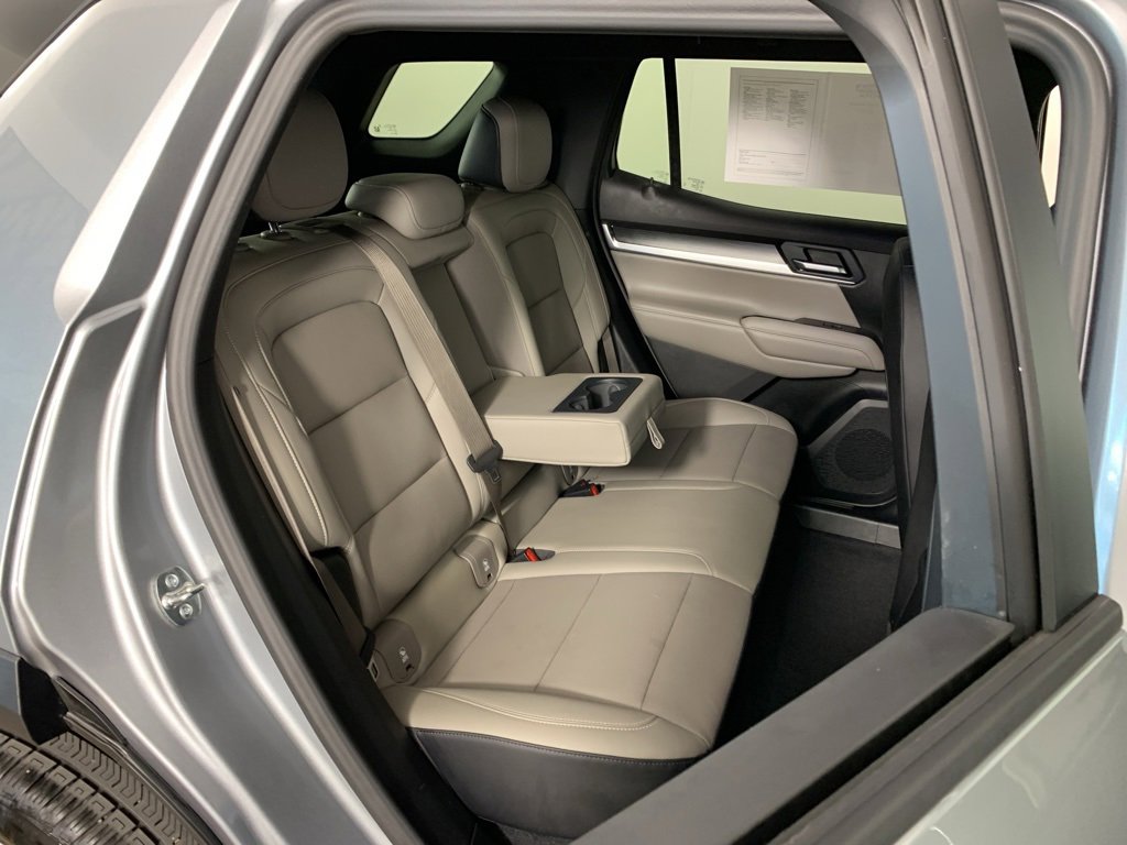 Used 2025 GMC Terrain Elevation w/ Elevation Premium Package image 31