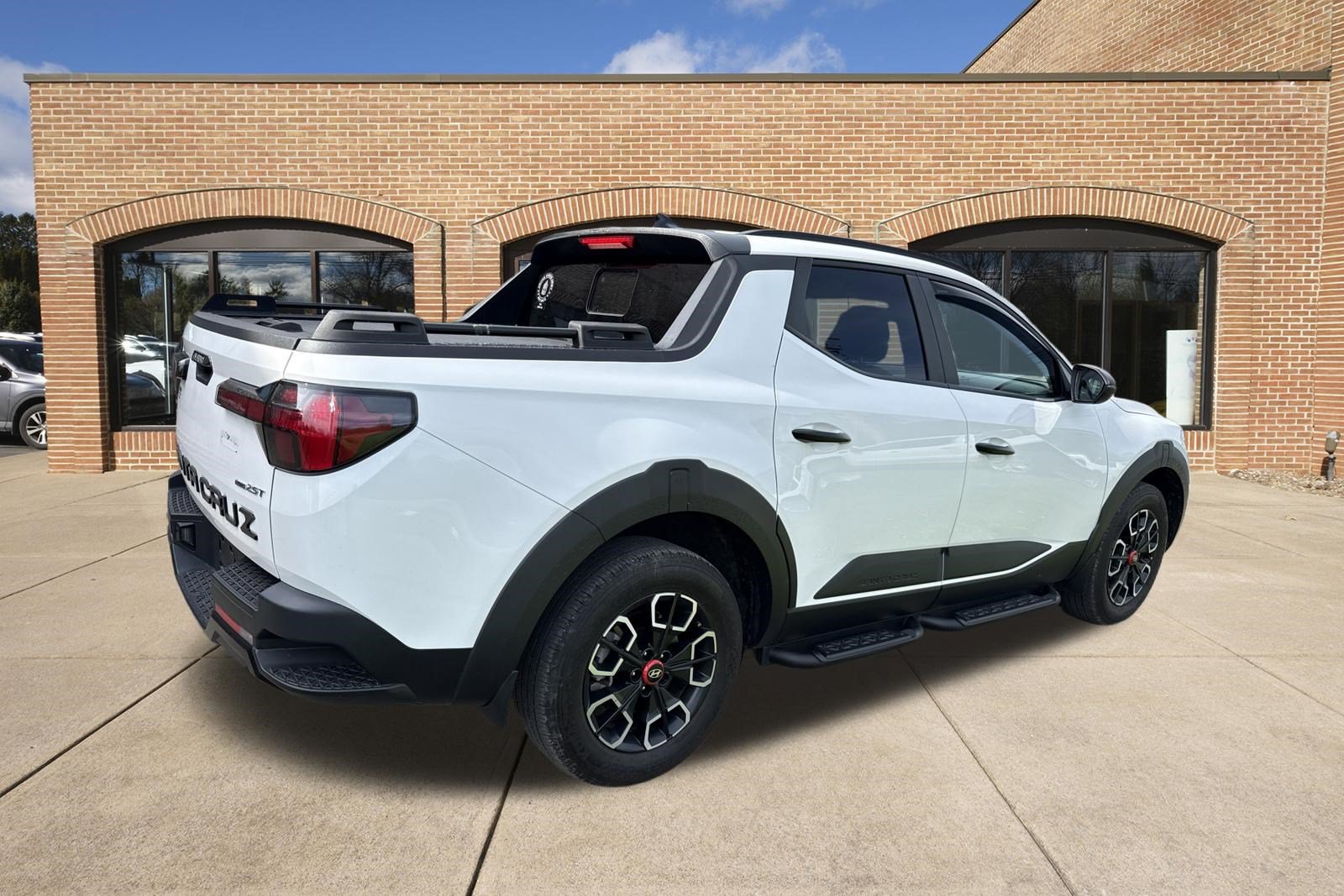 Certified 2024 Hyundai Santa Cruz XRT AWD/4WD image 3