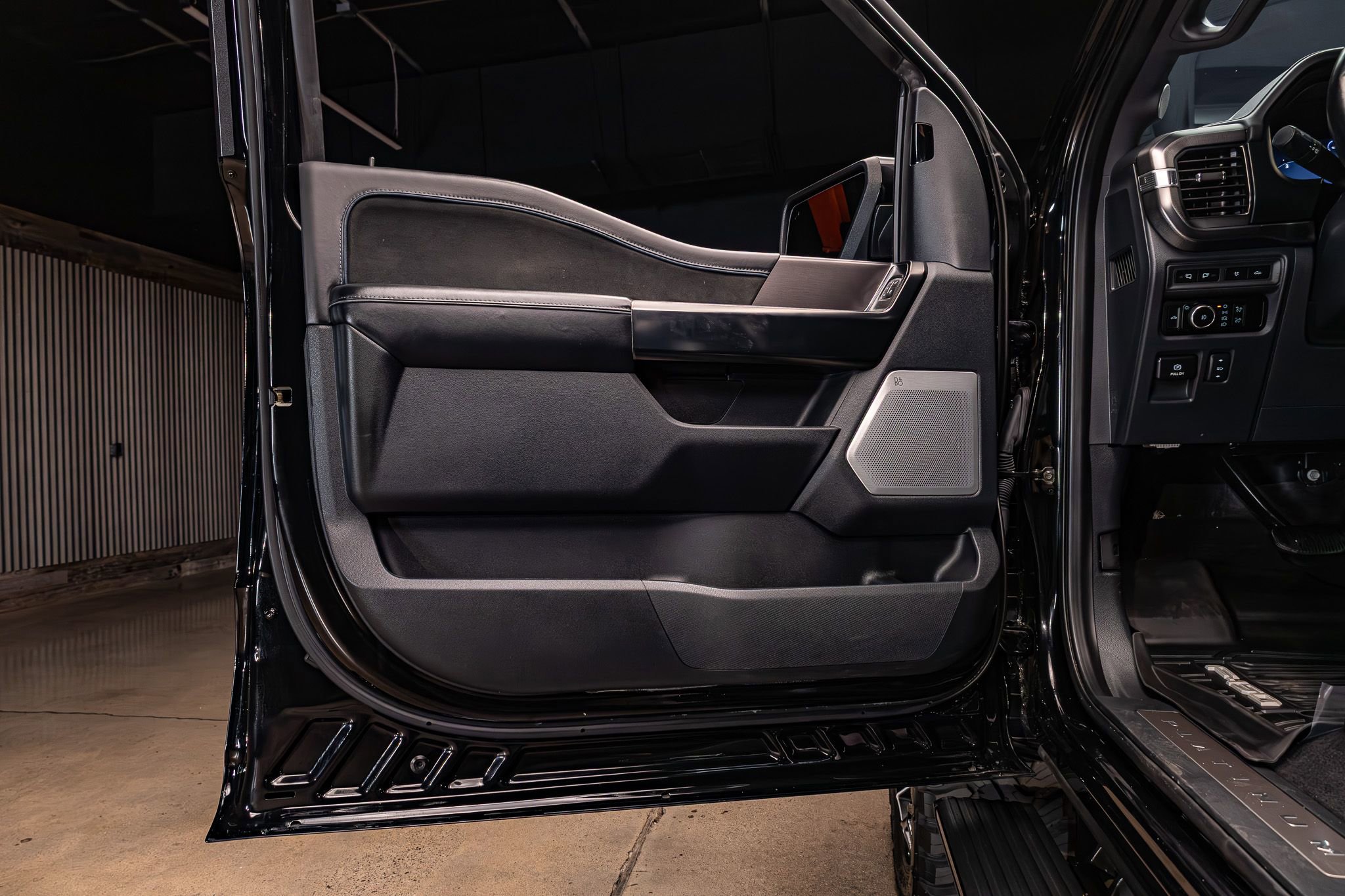 Used 2024 Ford F150 Platinum w/ Equipment Group 702A High AWD/4WD image 30