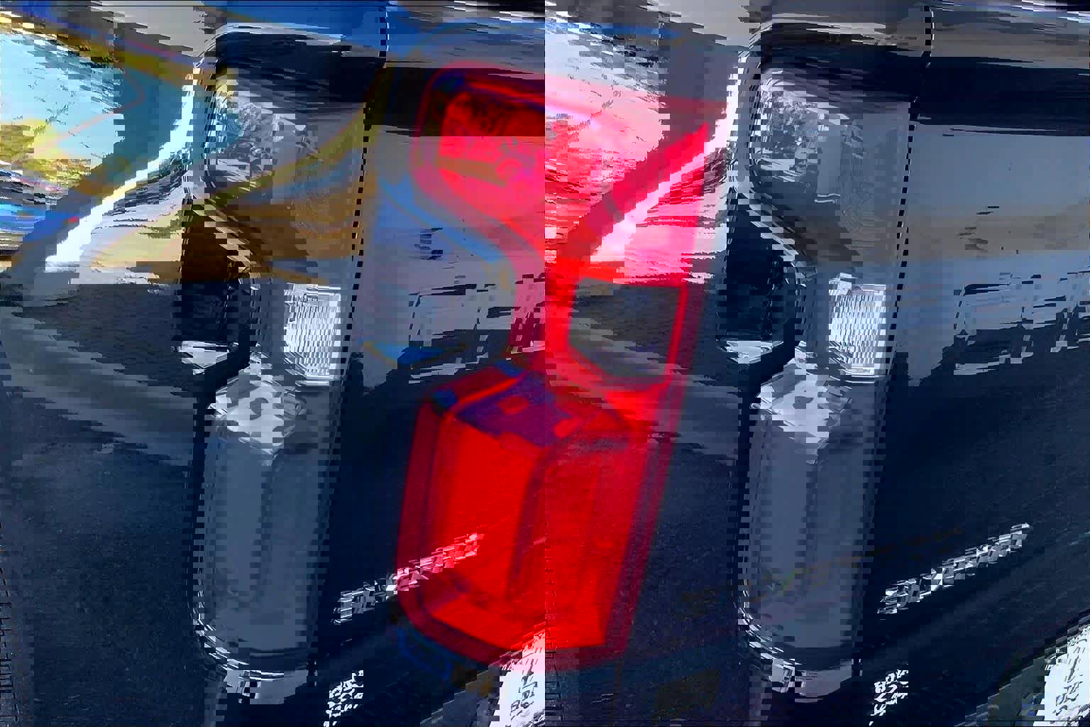 Used 2019 Chevrolet Silverado 1500 High Country w/ High Country Premium Package image 56