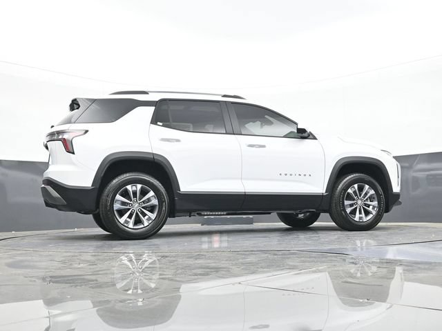 New 2026 Chevrolet Equinox LT w/ Convenience Package II FWD image 48