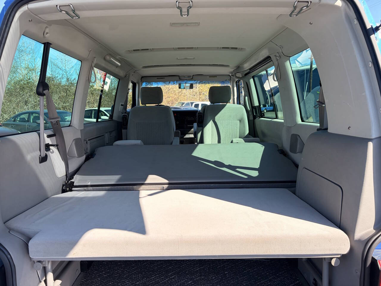 Used 2001 Volkswagen Eurovan FWD image 19