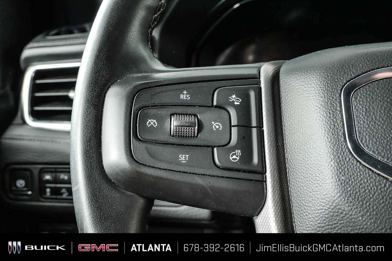 Certified 2023 GMC Yukon Denali AWD/4WD image 11