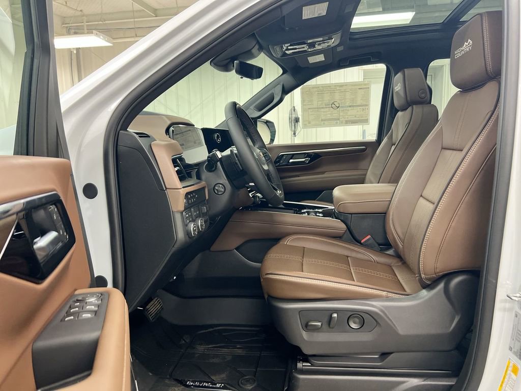New 2026 Chevrolet Suburban High Country image 21