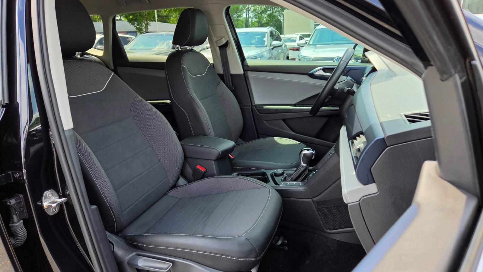 Certified 2024 Volkswagen Taos SE AWD/4WD image 54