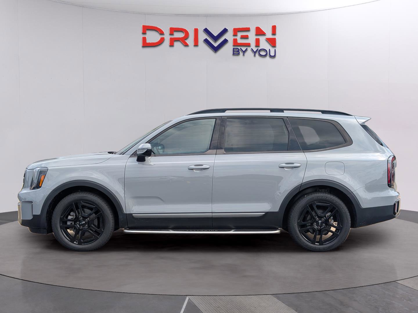 Used 2023 Kia Telluride SX X-Line AWD/4WD image 2