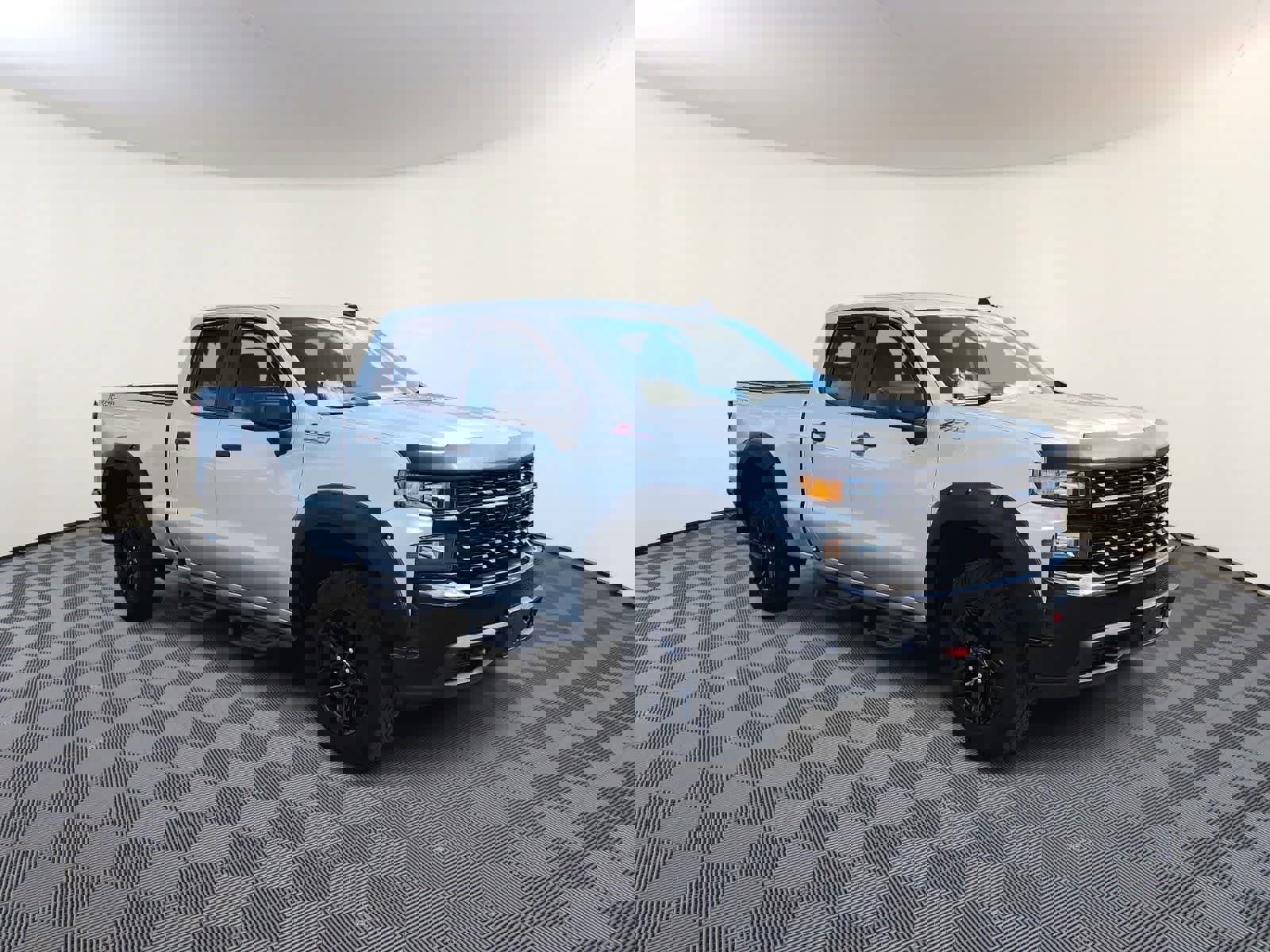 Used 2020 Chevrolet Silverado 1500 Custom Trail Boss w/ Custom Convenience Package image 4