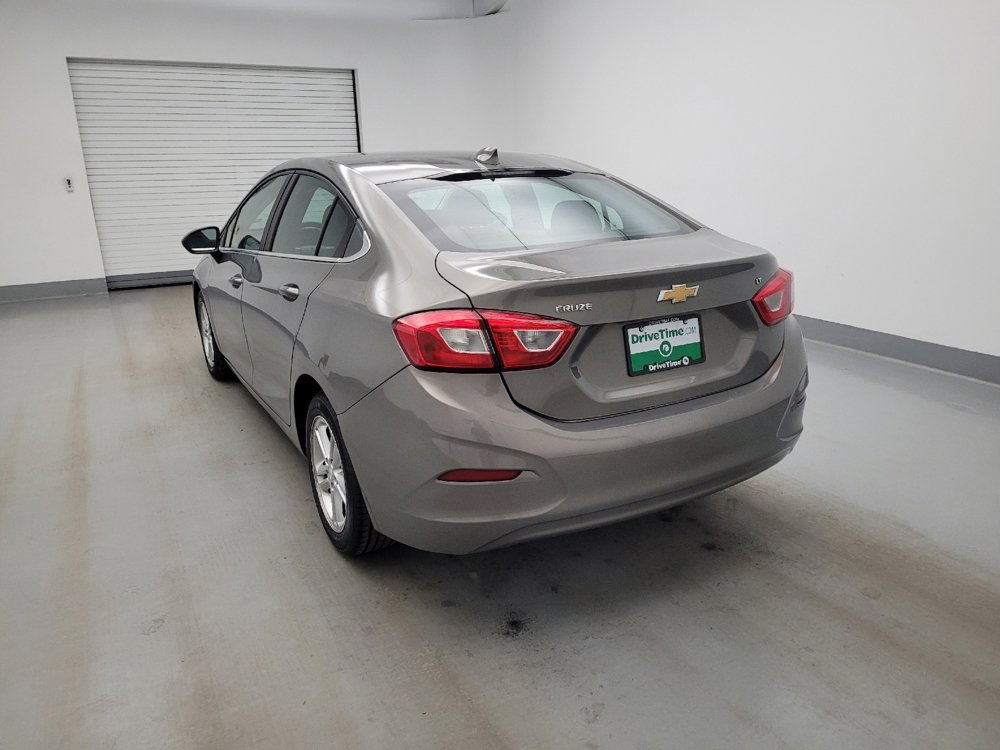 Used 2018 Chevrolet Cruze LT FWD image 5