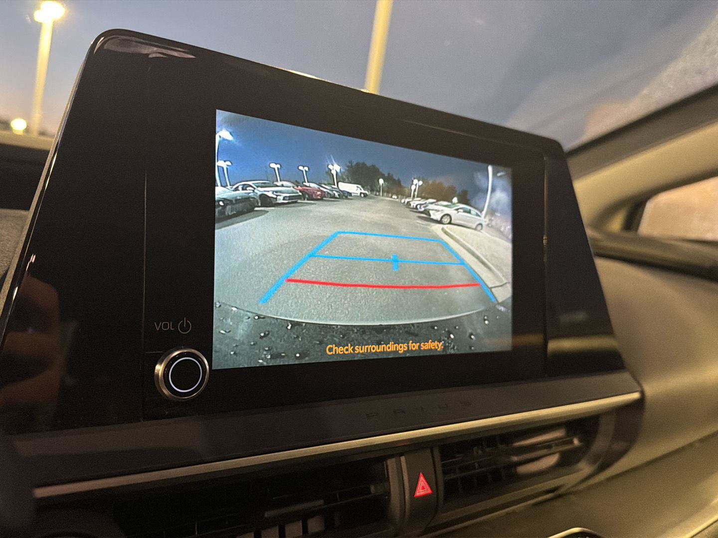 Certified 2025 Toyota Prius LE FWD image 24