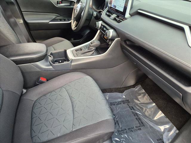 Used 2025 Toyota RAV4 XLE w/ Convenience Package AWD/4WD image 19
