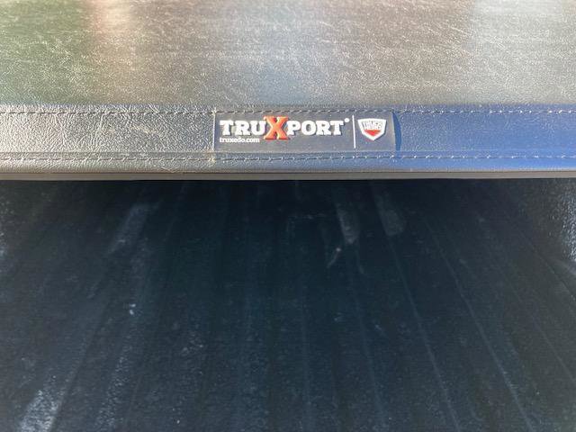 Used 2018 Chevrolet Silverado 1500 LTZ image 21