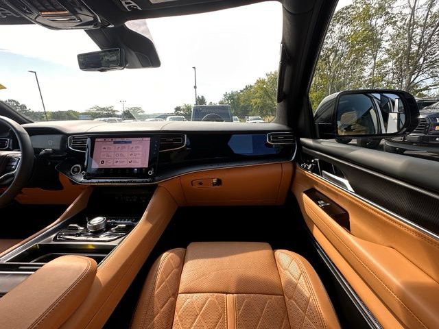Used 2025 Jeep Grand Wagoneer Series III w/ Rear Seat Video Group 1 AWD/4WD image 31