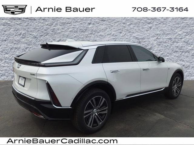 New 2025 Cadillac Lyriq Luxury image 8