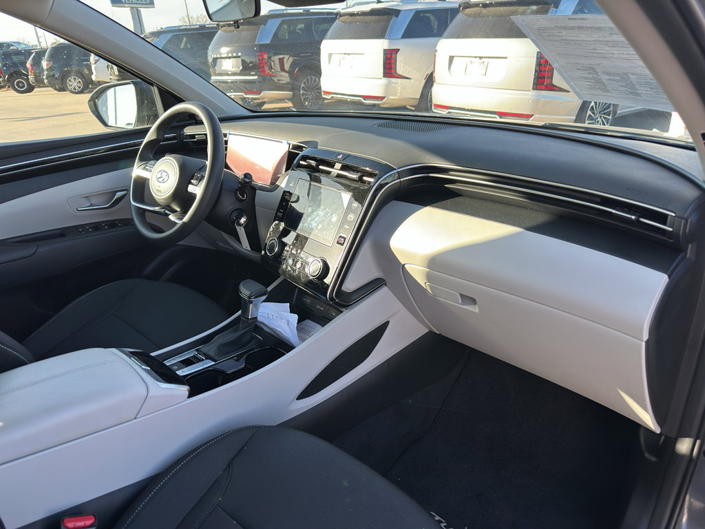Certified 2024 Hyundai Tucson SE image 27