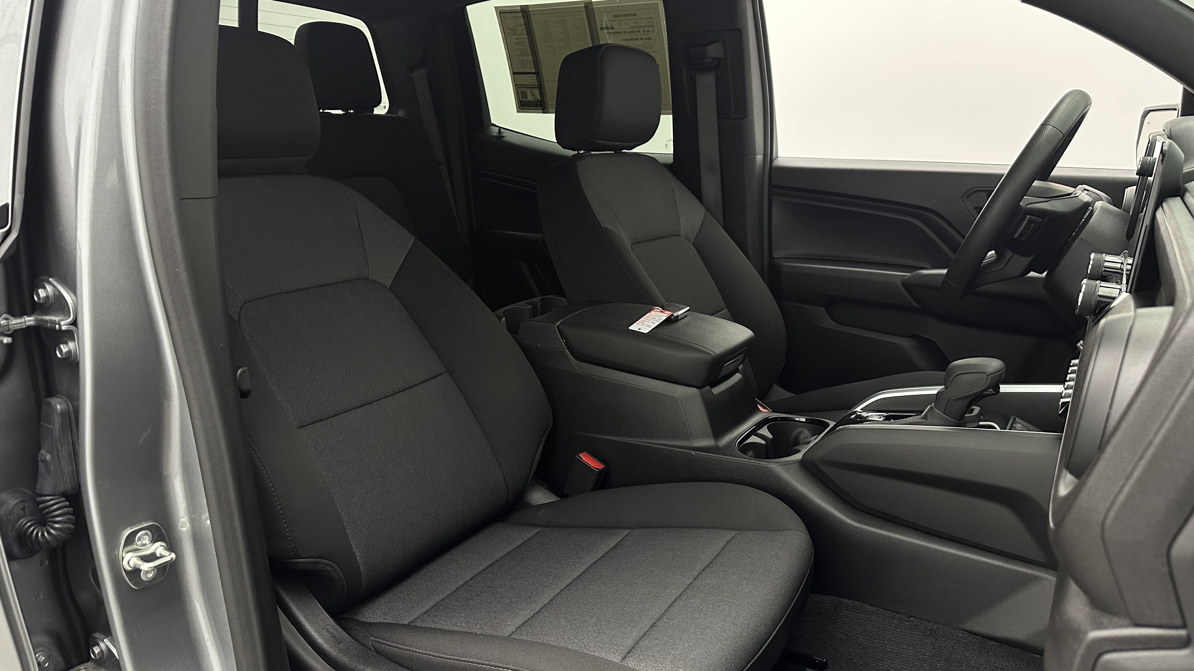 Used 2026 Chevrolet Colorado W/T RWD image 35