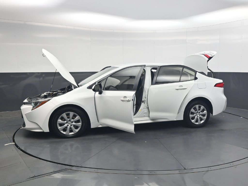 Used 2020 Toyota Corolla LE FWD image 39