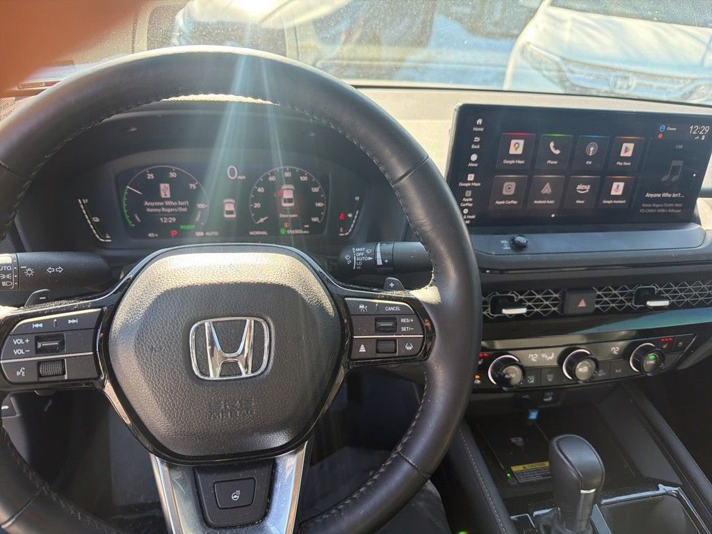 Used 2025 Honda Accord Touring image 17