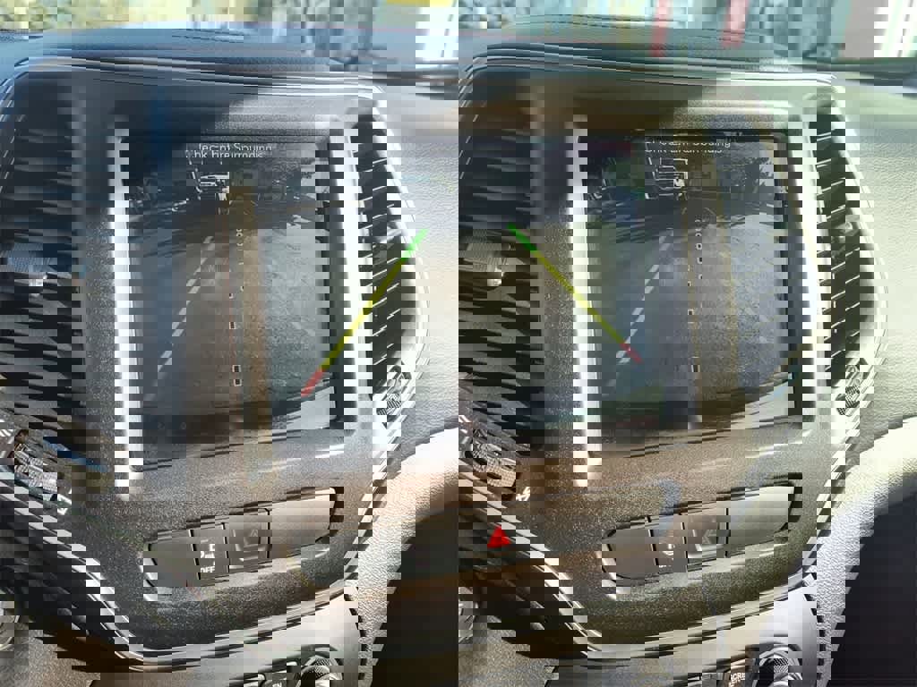 Used 2019 Jeep Cherokee Trailhawk w/ Comfort/Convenience Group image 17