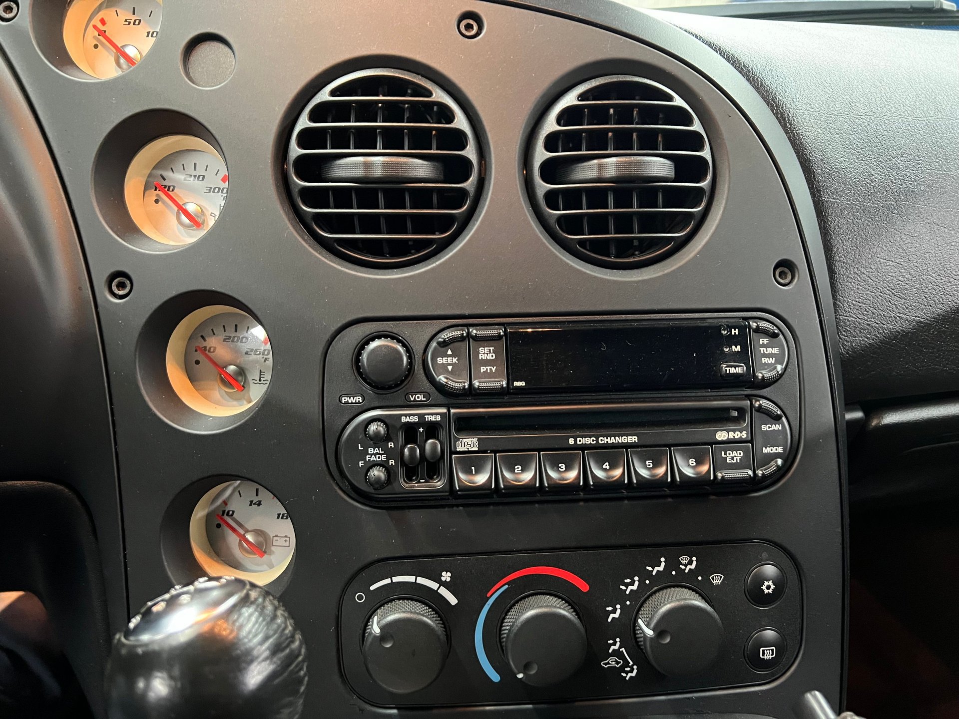Used 2004 Dodge Viper SRT-10 RWD image 13