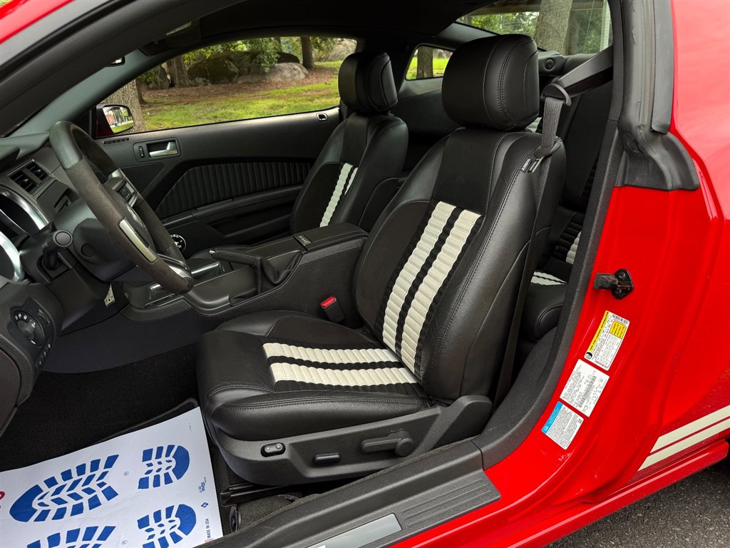 Used 2014 Ford Mustang Shelby GT500 w/ Equipment Group 821A RWD image 45