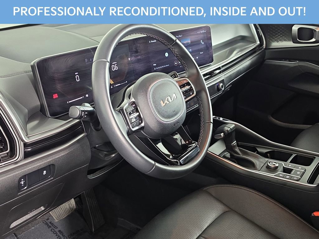 Certified 2025 Kia Sorento S FWD image 7
