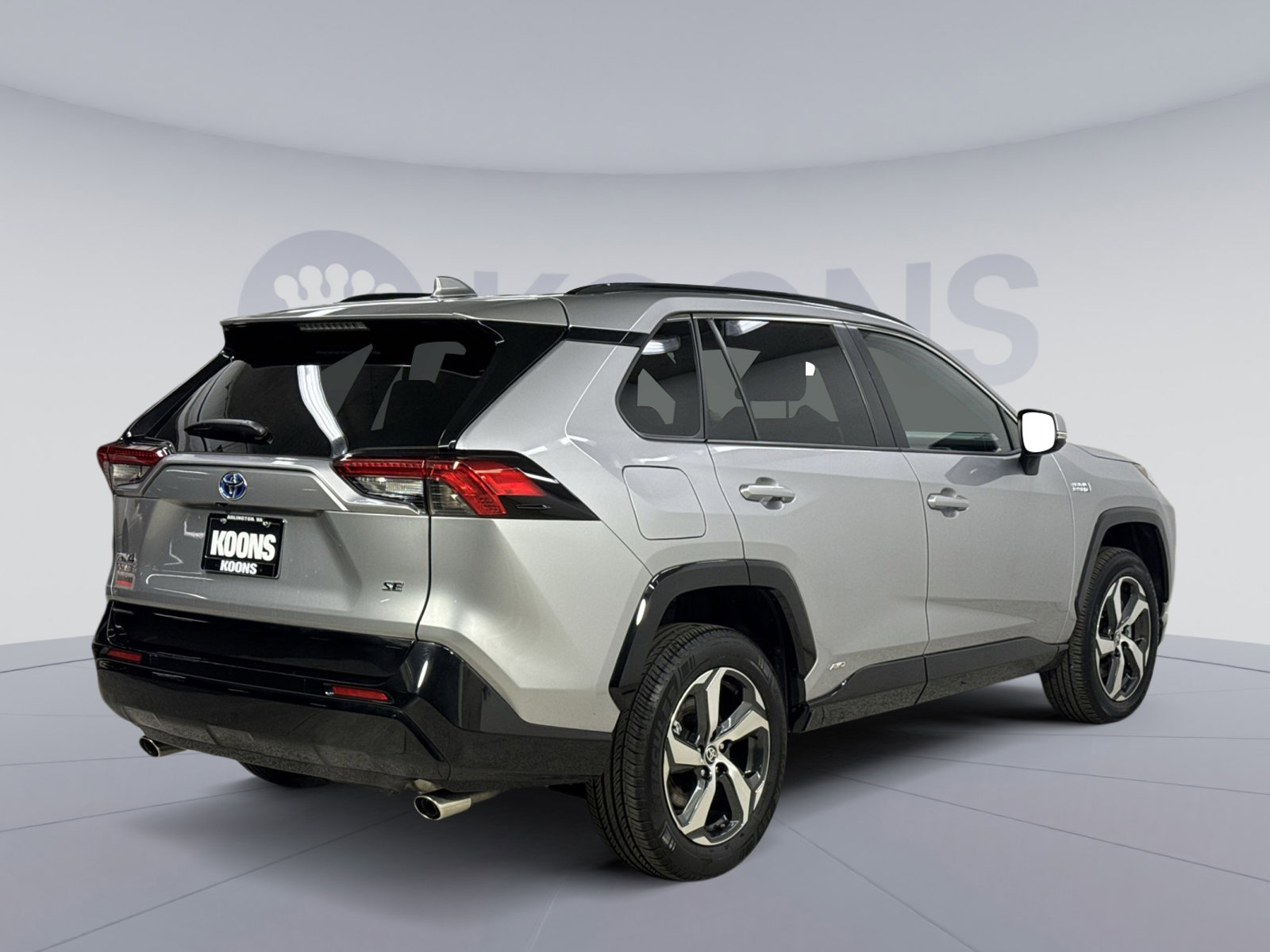 Used 2024 Toyota RAV4 SE image 12