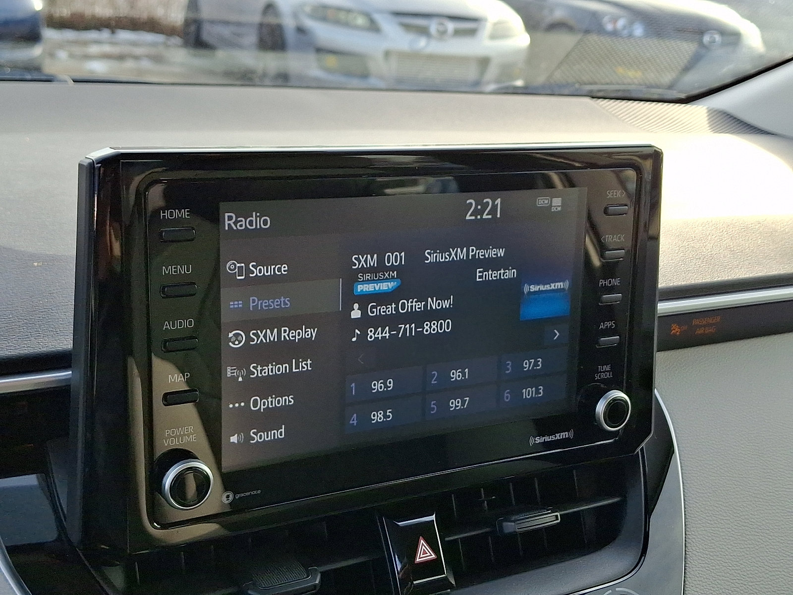 Used 2022 Toyota Corolla LE image 20