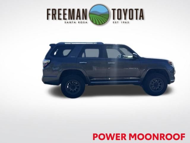 Used 2016 Toyota 4Runner Limited AWD/4WD image 4