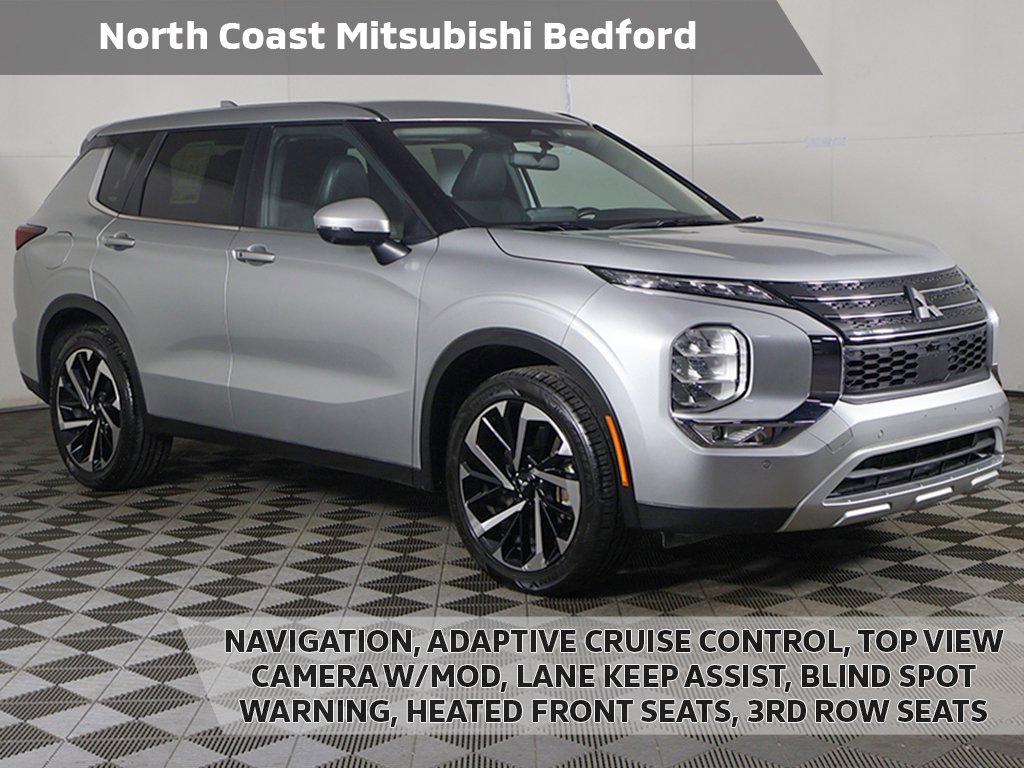 Used 2024 Mitsubishi Outlander SE