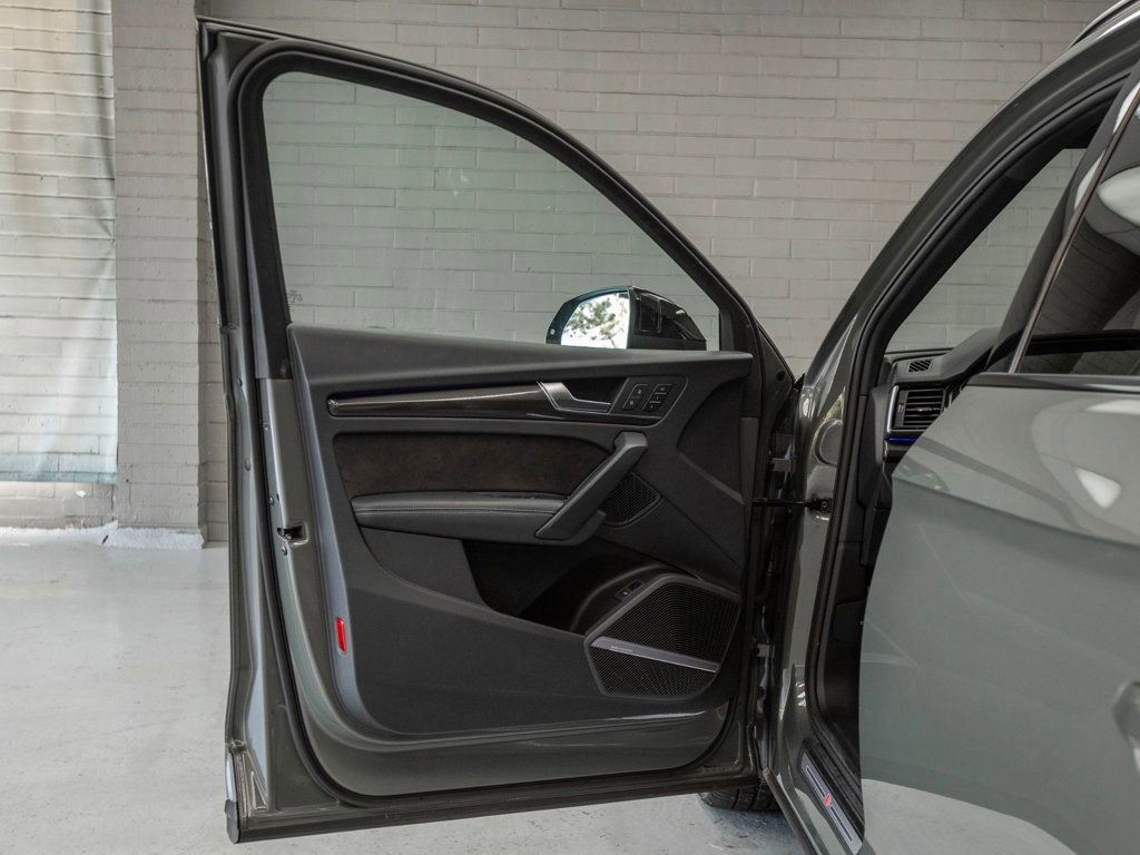 Used 2024 Audi SQ5 Prestige AWD/4WD image 32