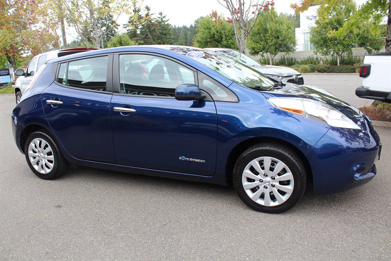 Used 2017 Nissan Leaf S w/ Charge Package FWD image 6