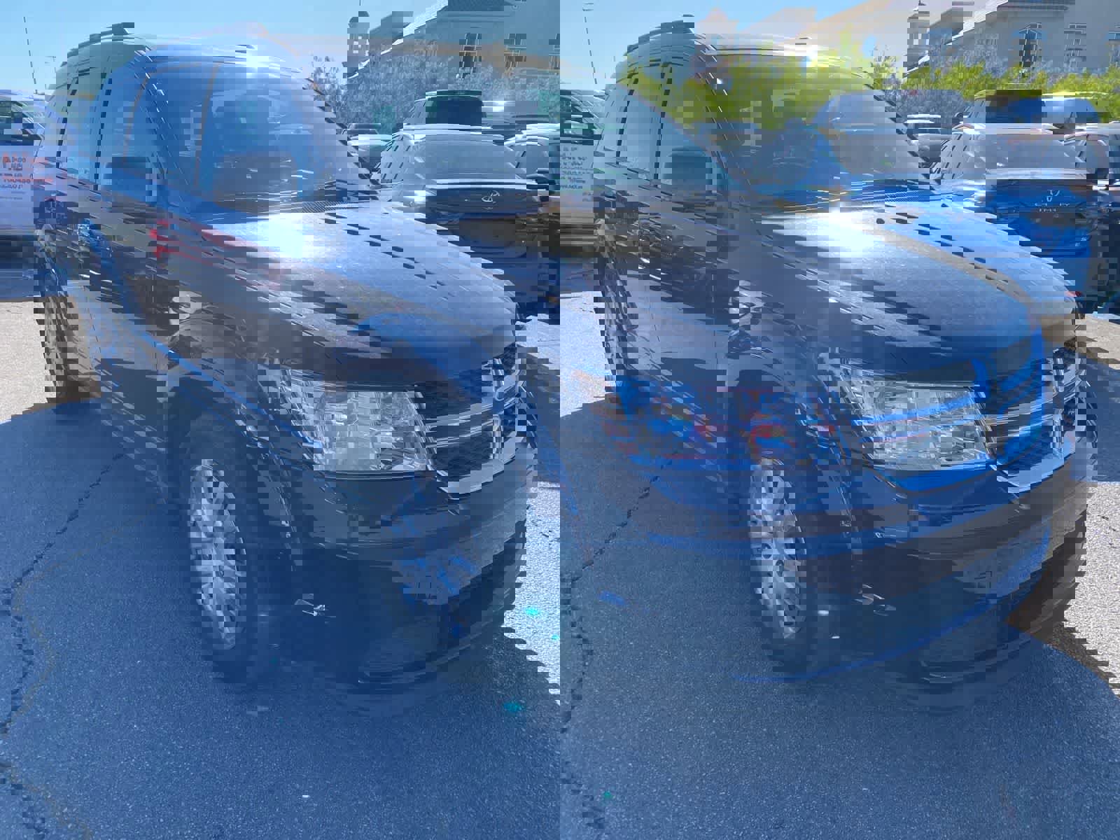 Used 2018 Dodge Journey SE image 3