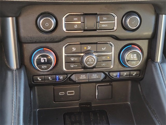 Used 2023 Chevrolet Suburban Premier image 26