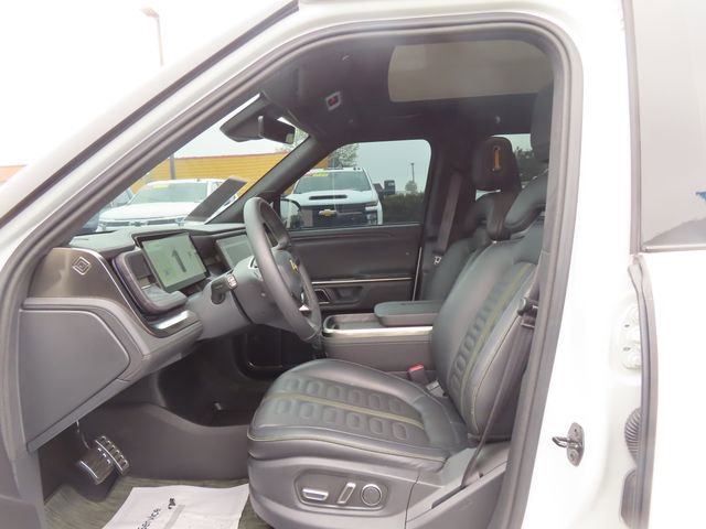 Used 2024 Rivian R1S Adventure AWD/4WD image 14