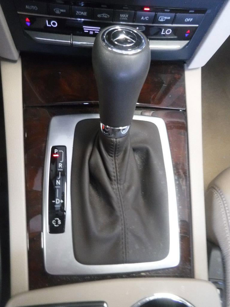 Used 2010 Mercedes-Benz E 350 Coupe image 36