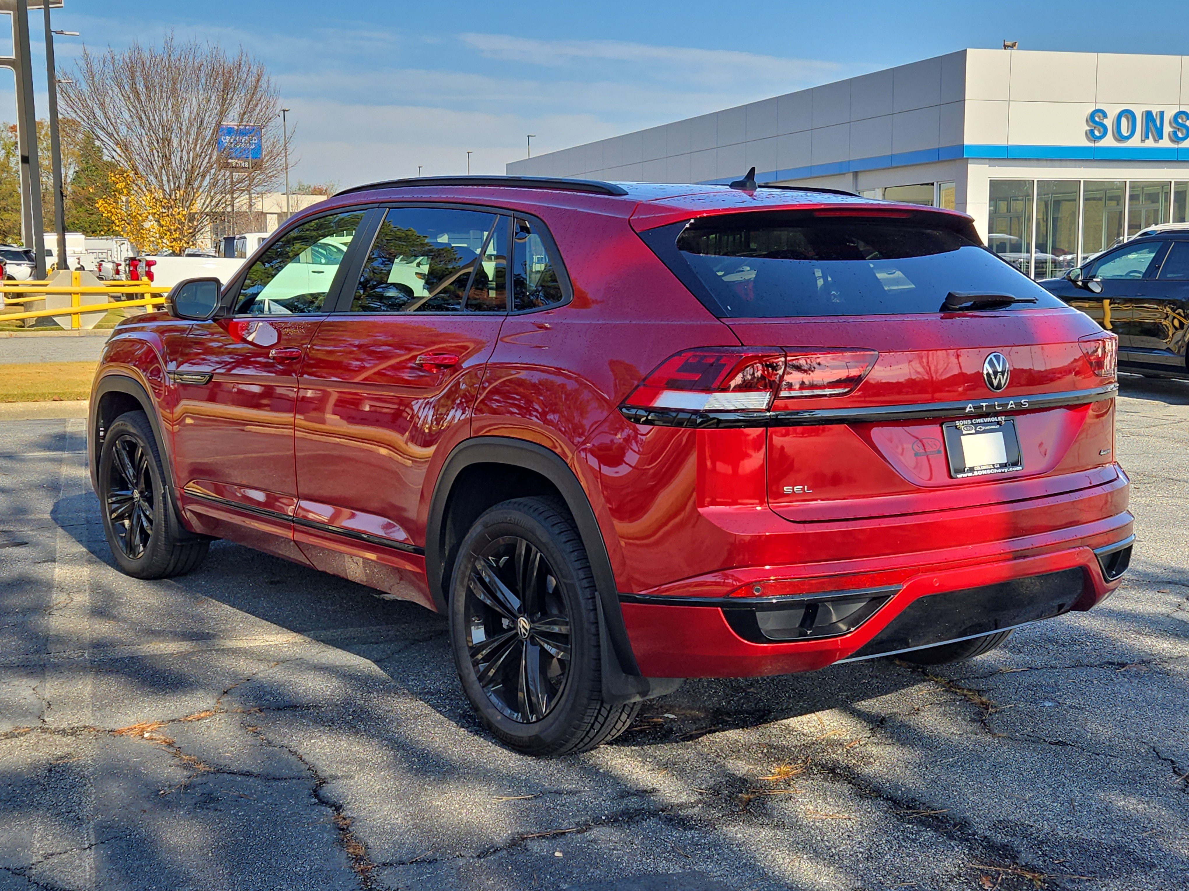 Used 2023 Volkswagen Atlas Cross Sport SEL R-Line image 11