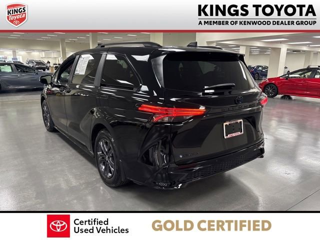 Used 2025 Toyota Sienna XSE w/ XSE Premium Package image 6