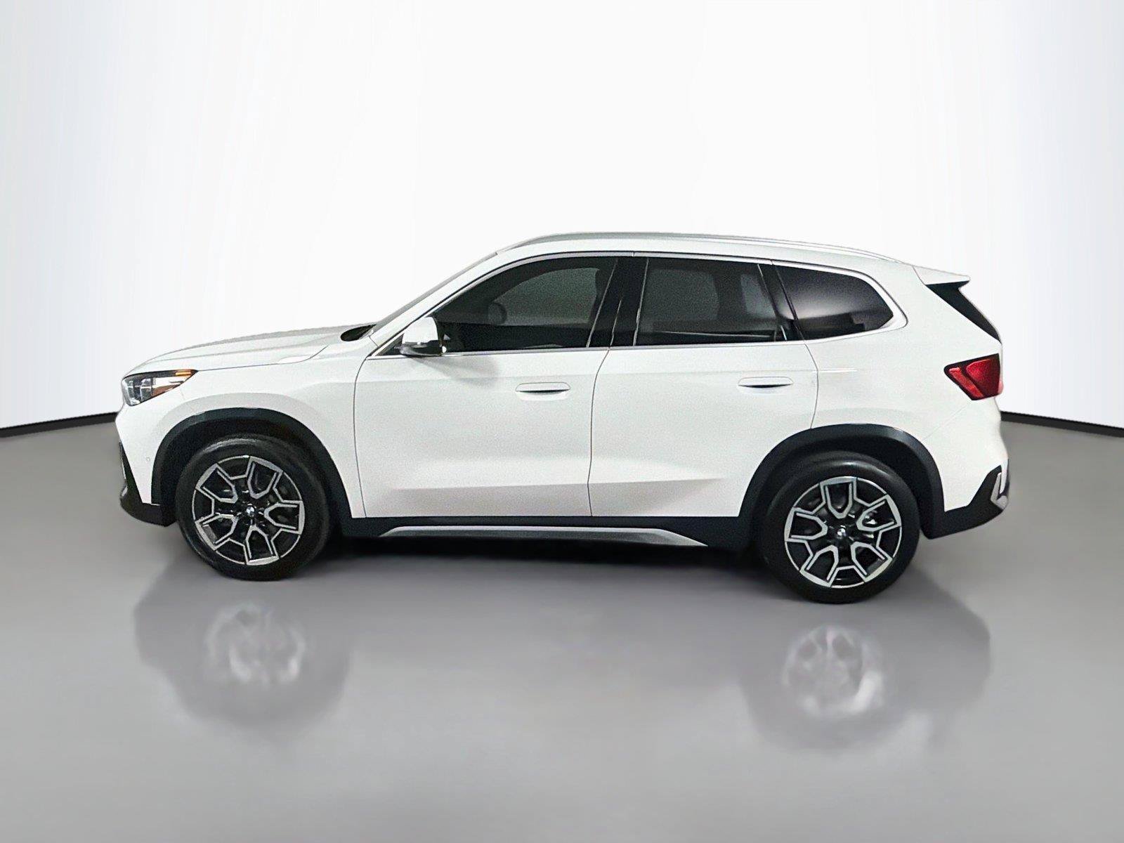 New 2026 BMW X1 xDrive28i w/ Convenience Package AWD/4WD image 8