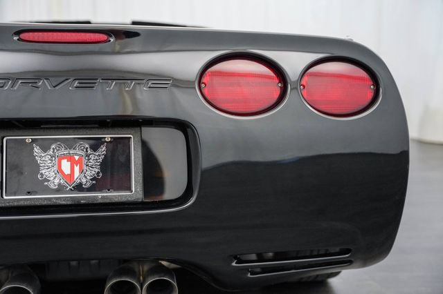 Used 2000 Chevrolet Corvette Convertible w/ Memory Pkg RWD image 33