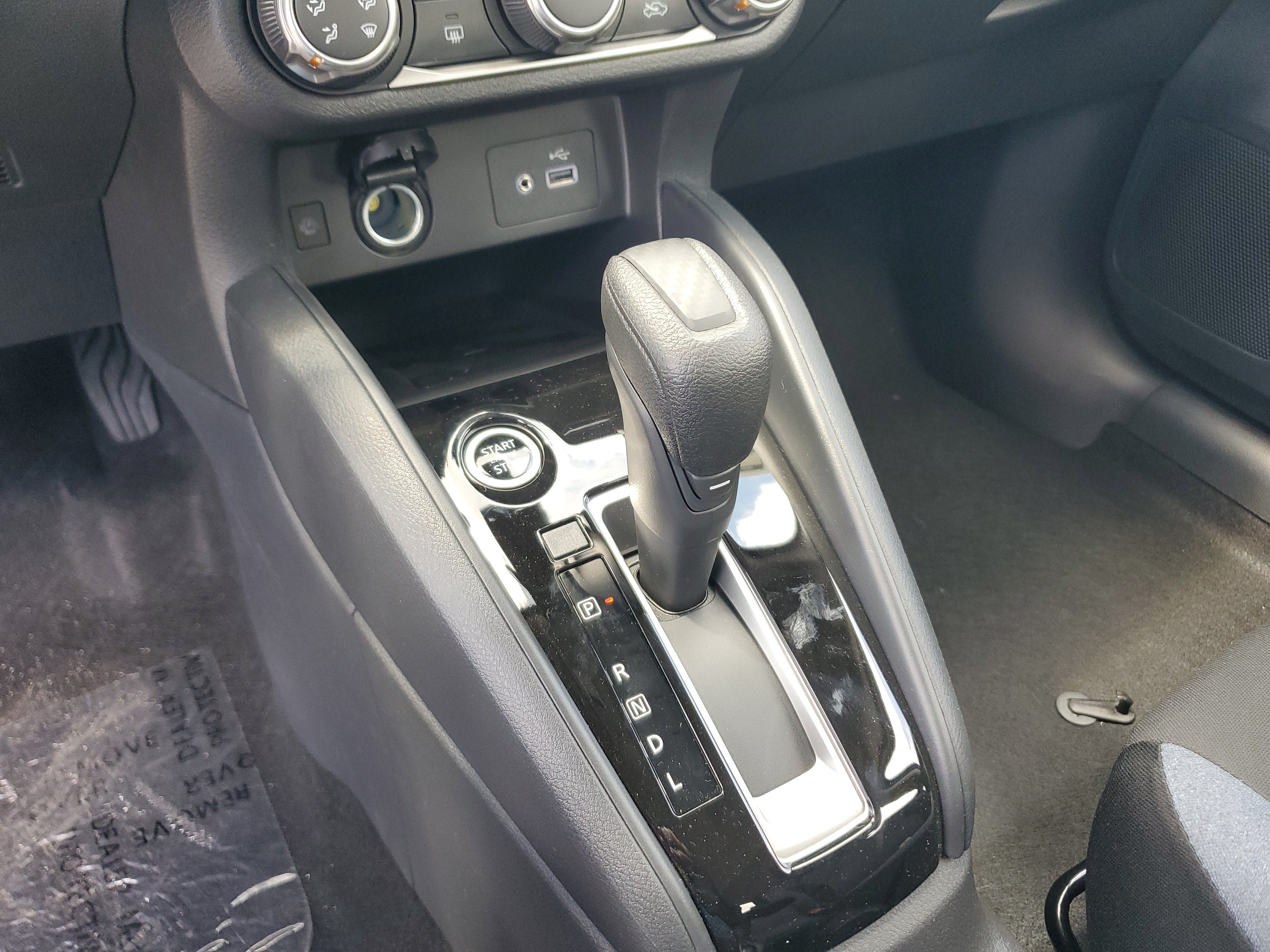 New 2025 Nissan Versa SV w/ Trunk Package FWD image 24