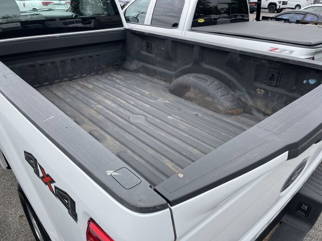 Used 2017 Ford F250 XL w/ Power Equipment Group AWD/4WD image 6